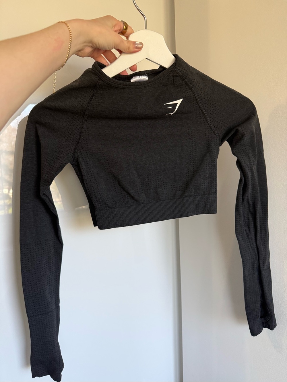 Gym Shark Seamless Long-Sleeve Crop Top - Black